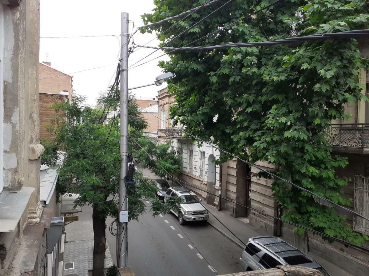 Woodmood Hostel 第比利斯 外观 照片
